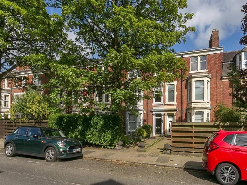 Double room to rent in a 2 bedroom flat